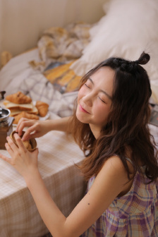 彻底征服人妇老师李诗芸